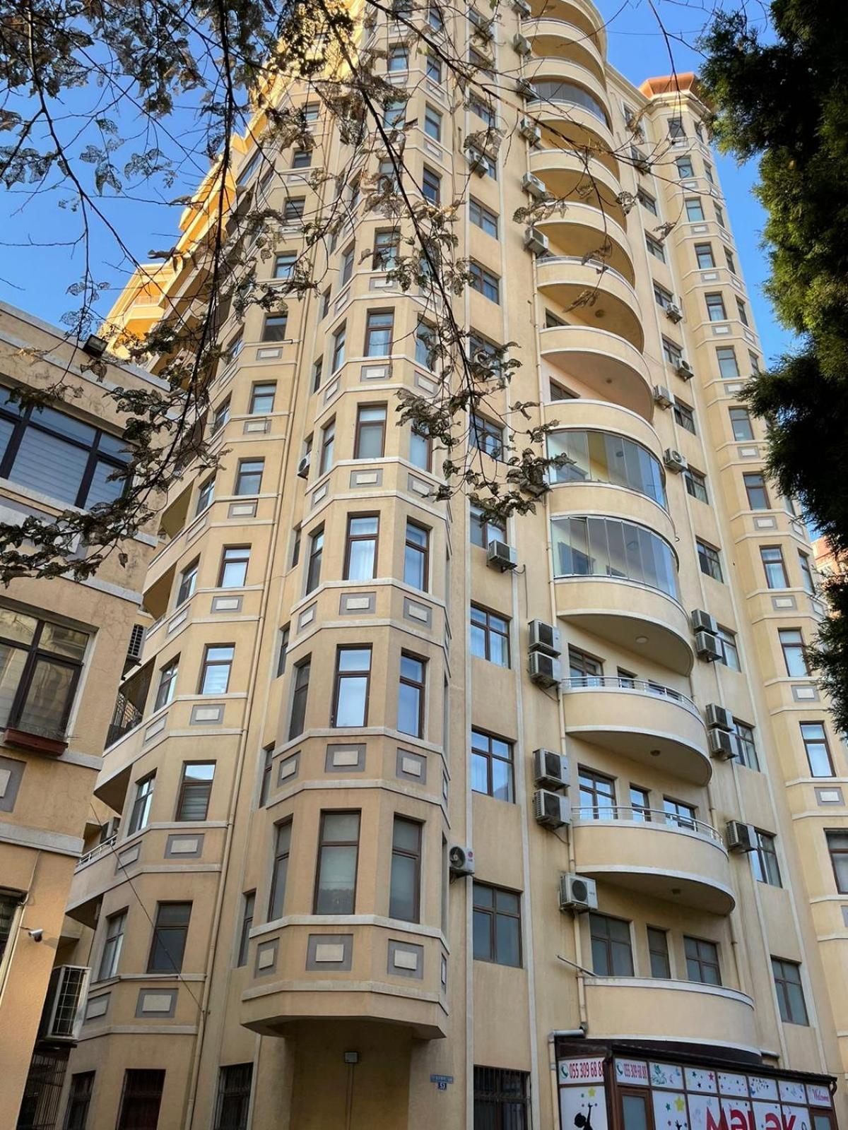Sabit apartments baku