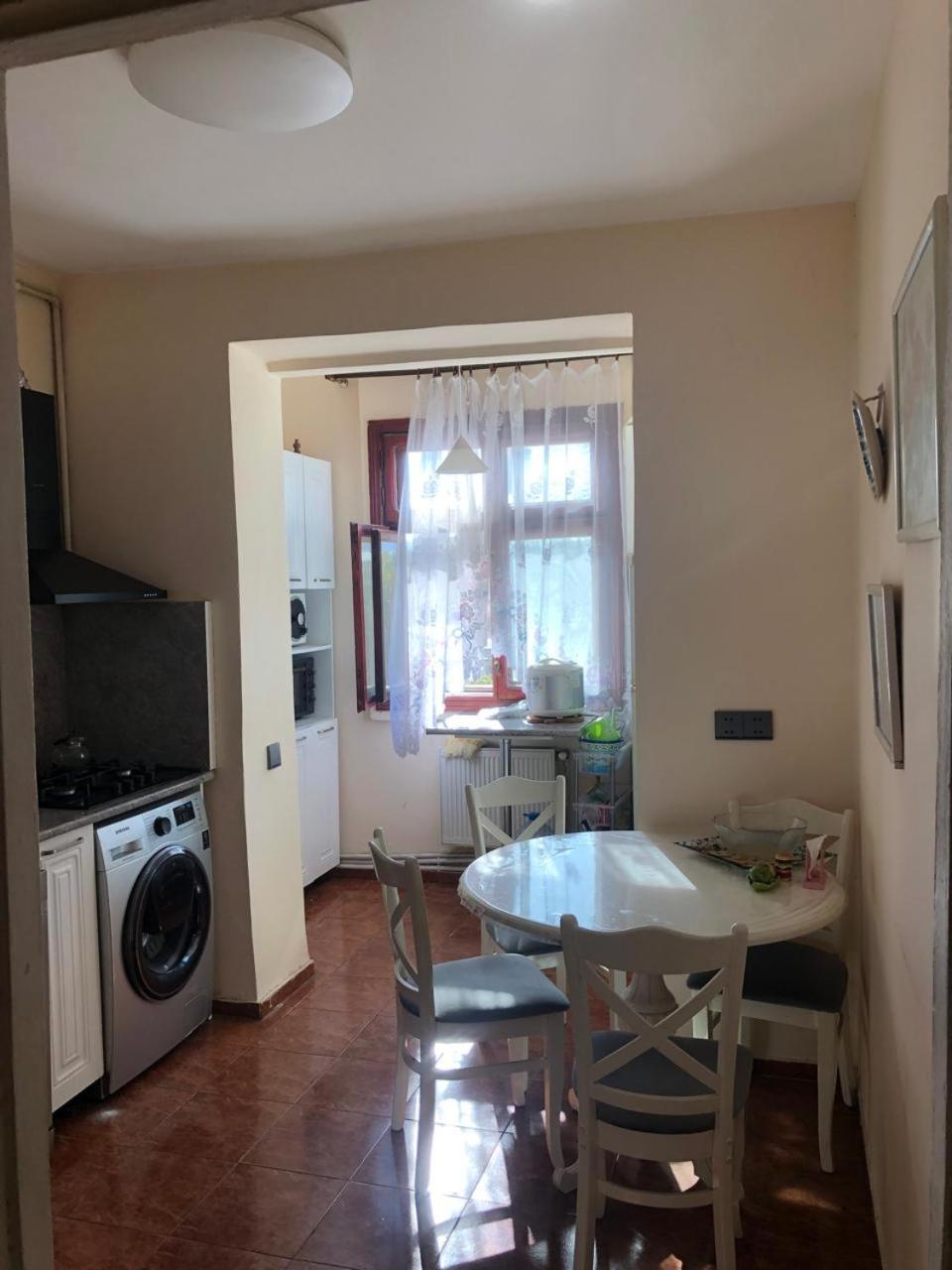 Apartment in center for 4 person