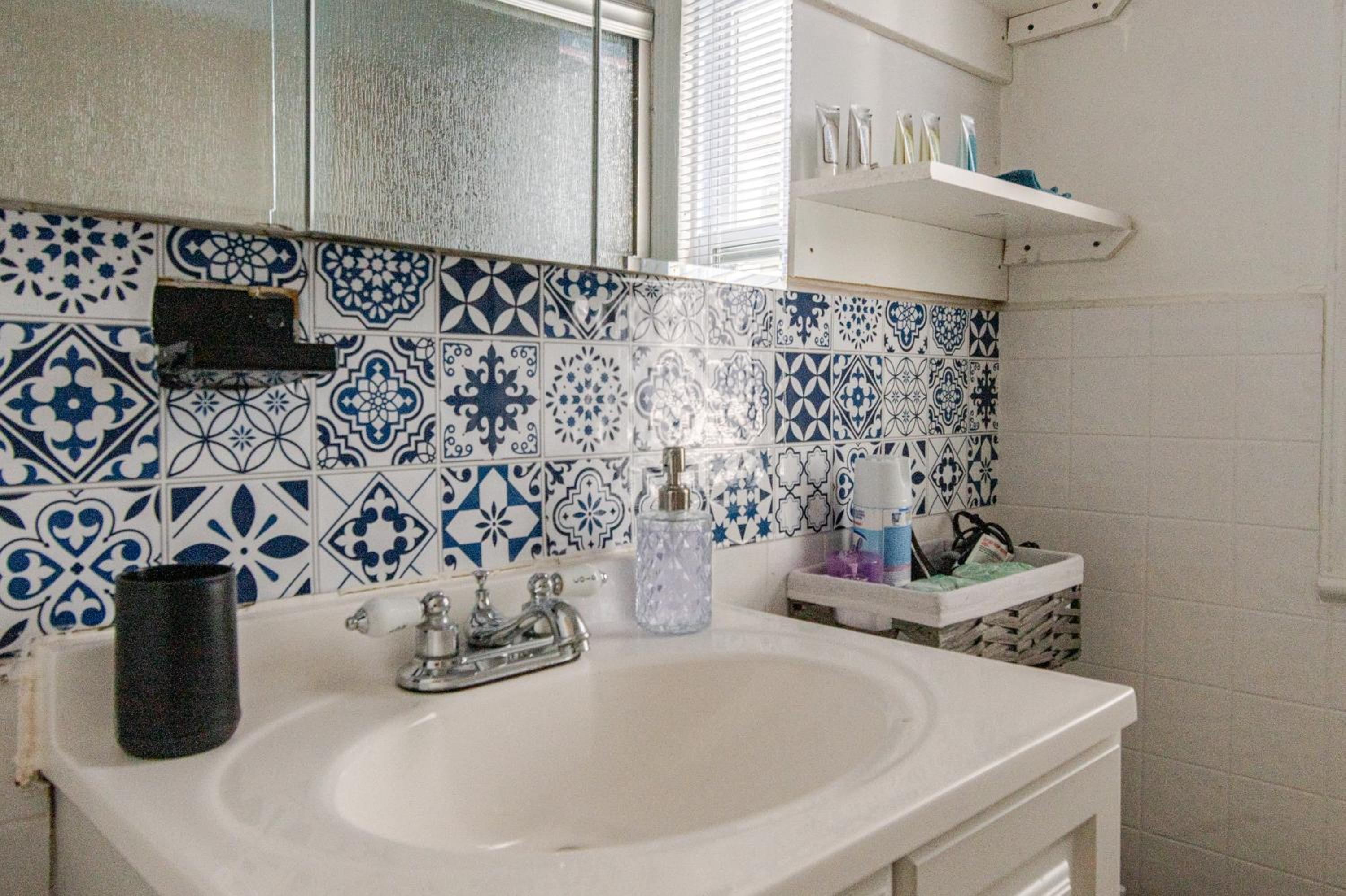 Washington DC Vacations - Bright  Cozy 2 Bedroom, 1 Bath, 2 Miles from White House - Property Image 9