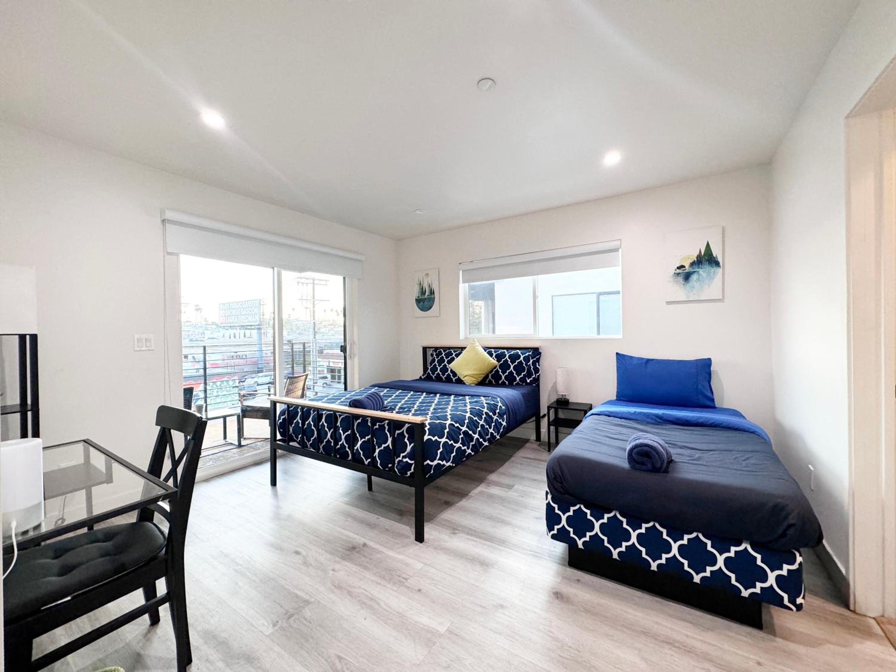 Stylish 3 BR/3BR family house