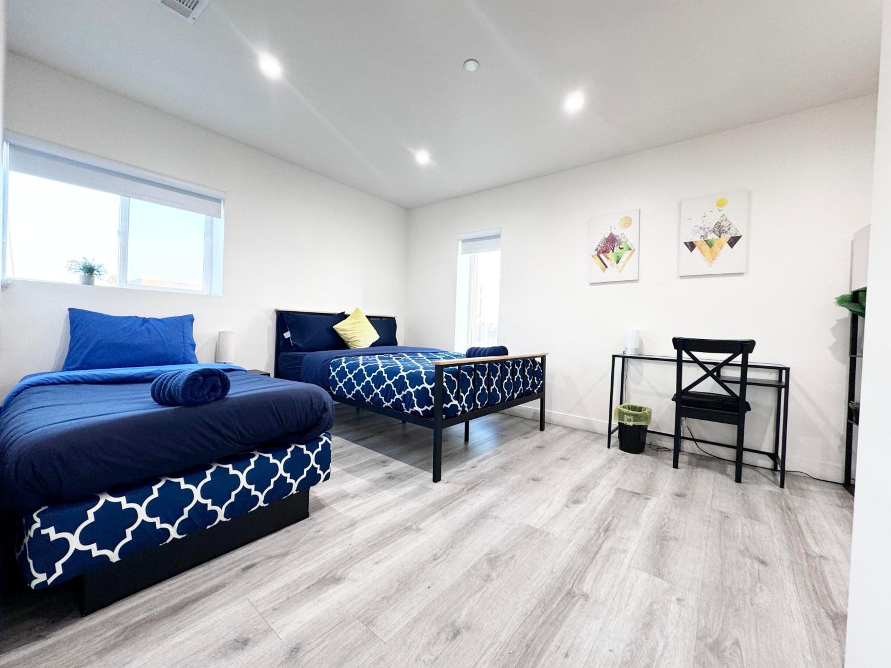 Stylish 3 BR/3BR family house