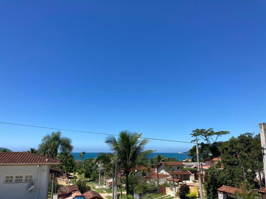 Casa em condomínio vista para o MAR