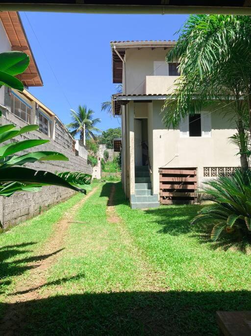 Casa em condomínio vista para o MAR