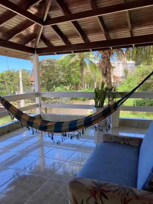 Casa em condomínio vista para o MAR