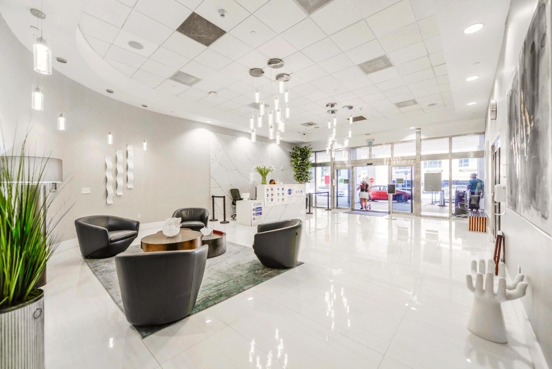 Breathtaking Views & Prime Location in Brickell