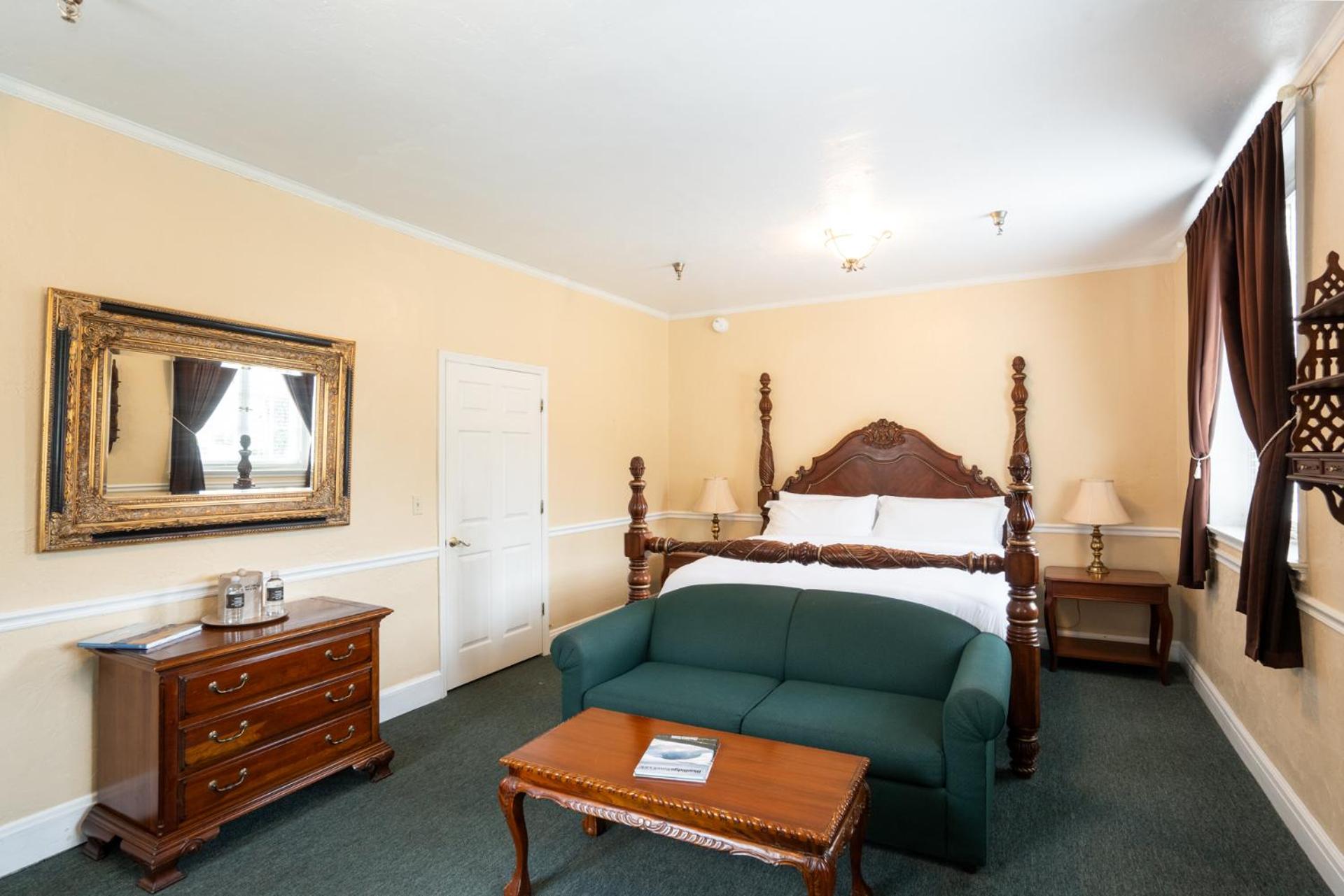 Lake Lure Inn and Spa view 2