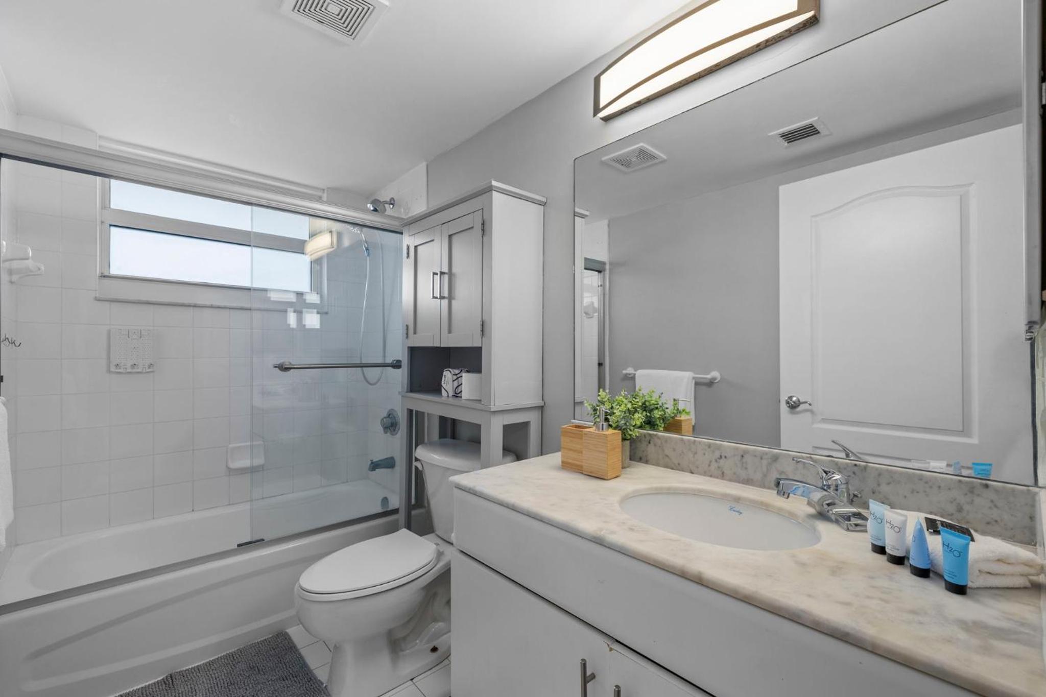 Breathtaking Views & Prime Location in Brickell