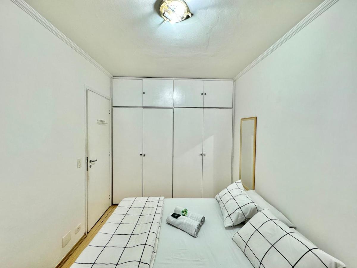 FLAT Completo perto Av Paulista, 1 Vaga