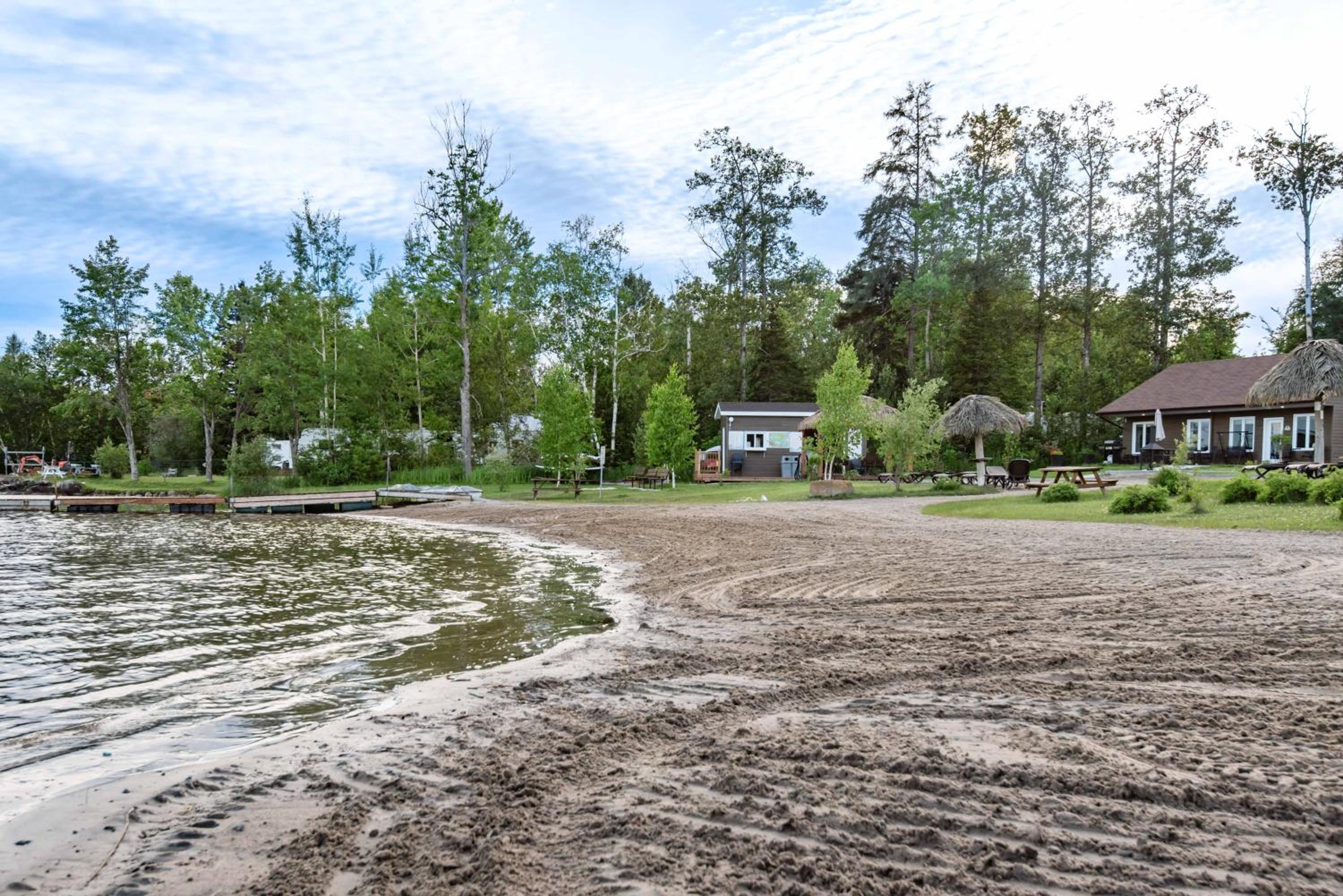 Les Chalets Baie Cascouia