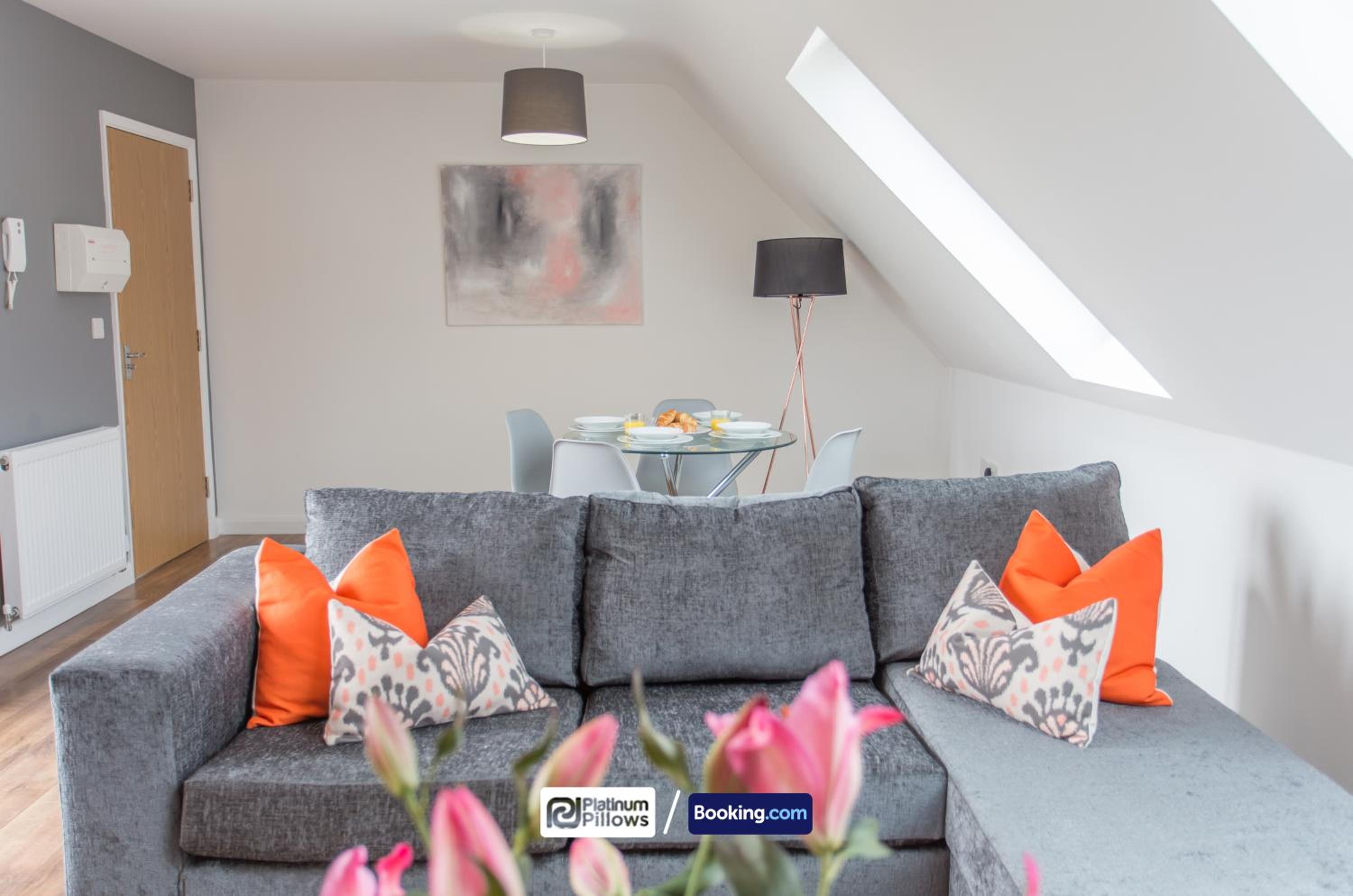 Oxford Vacations - 1 2 Bedroom Rana Court Apartment Close to Hospitals Business Science Parks By Platinum Pillows Short Lets Serviced Accommodation Oxford - Property Image 204