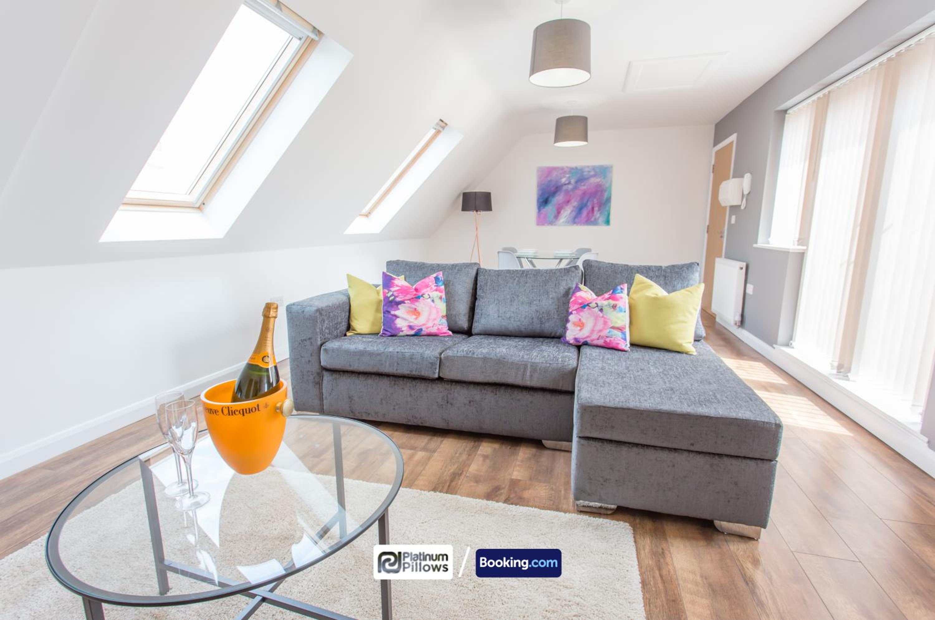 Oxford Vacations - 1 2 Bedroom Rana Court Apartment Close to Hospitals Business Science Parks By Platinum Pillows Short Lets Serviced Accommodation Oxford - Property Image 206