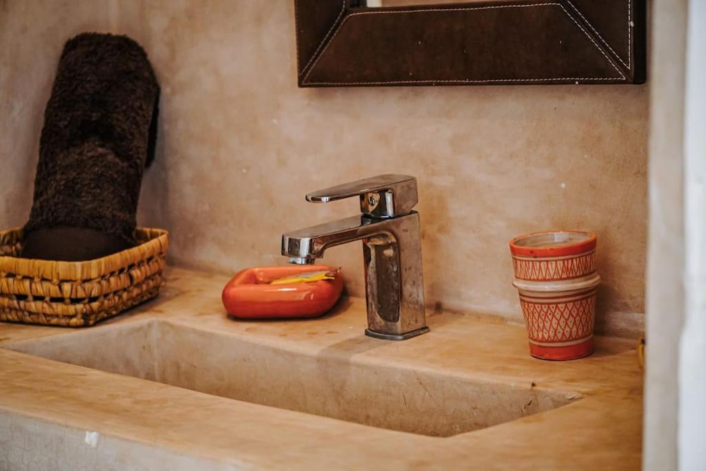Dar Sultan Riad rénové coeur médina et proche plage