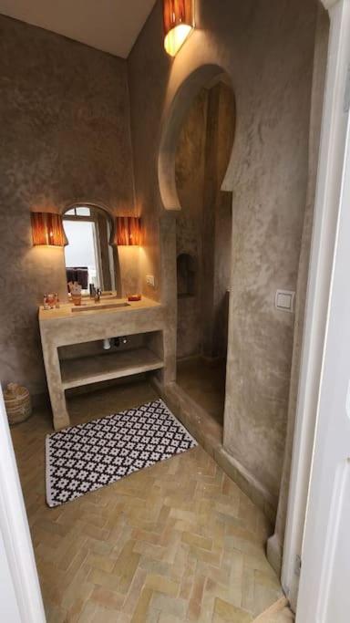 Dar Sultan Riad rénové coeur médina et proche plage