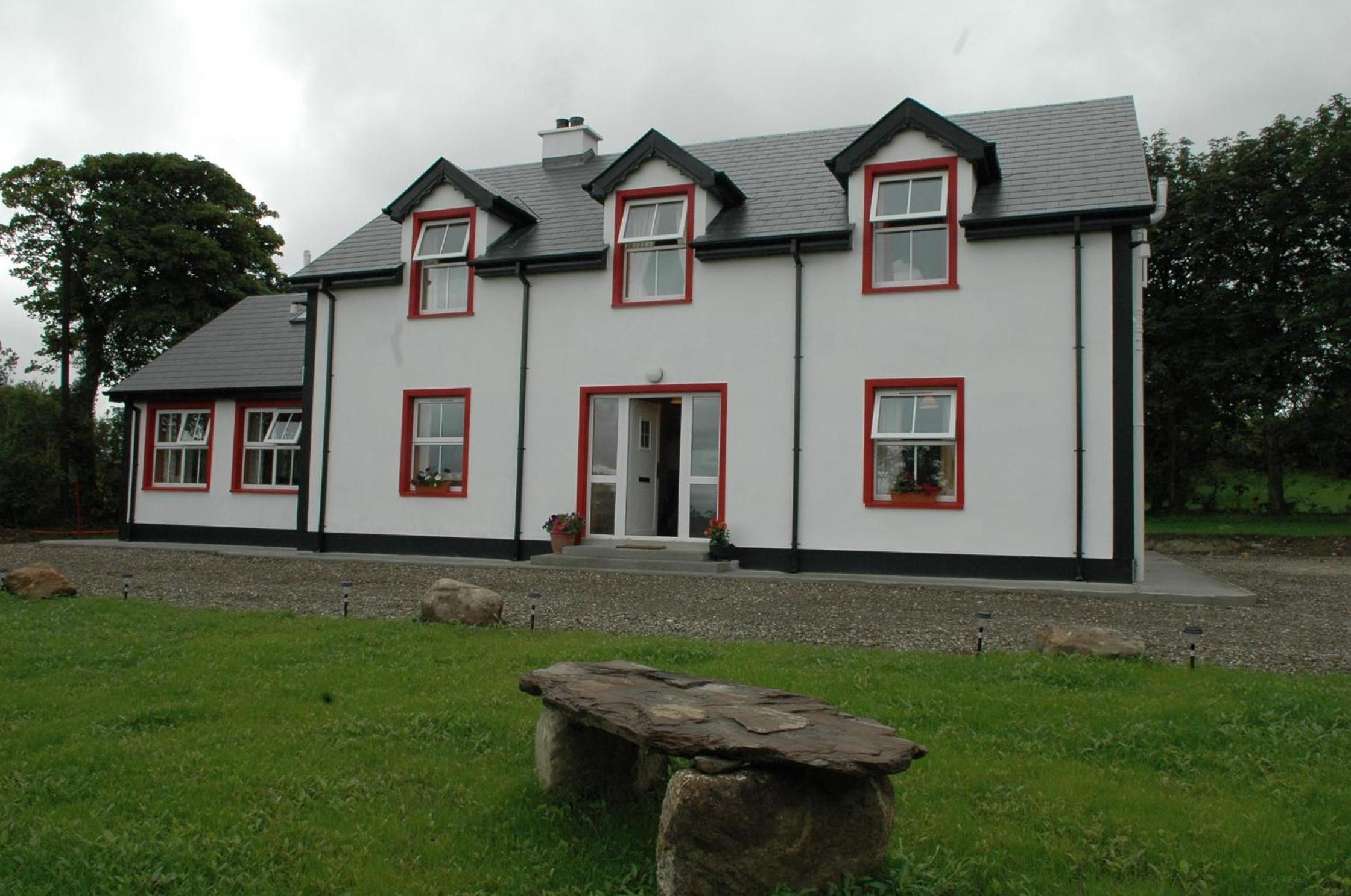 Letterkenny Vacations - Large house on the Wild Atlantic Way Donegal - Property Image 1