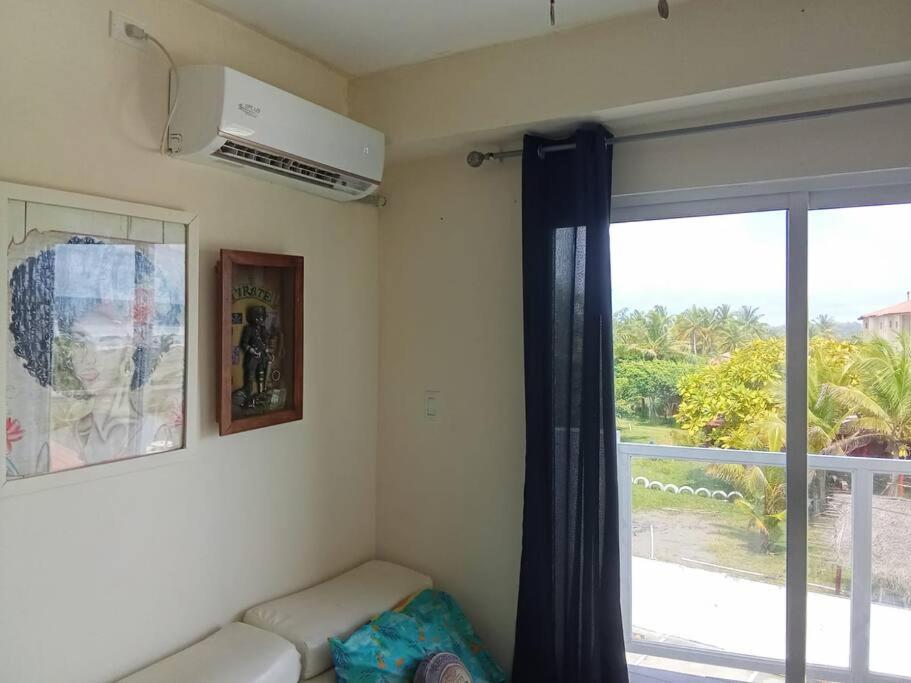 Beachfront Condo at Barqueta