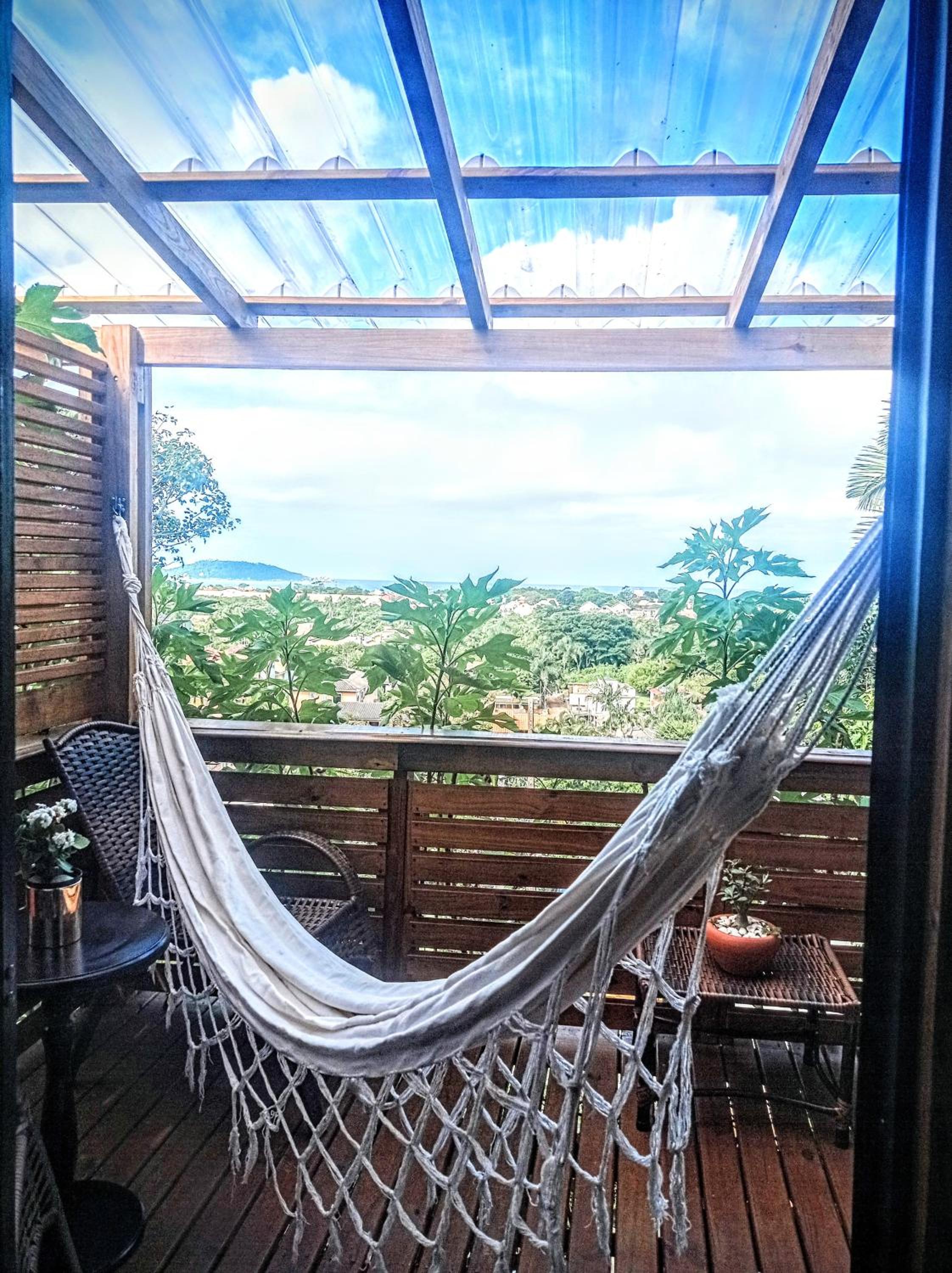 Chalé com banheira até 4 pessoas temporada vista mar floripa