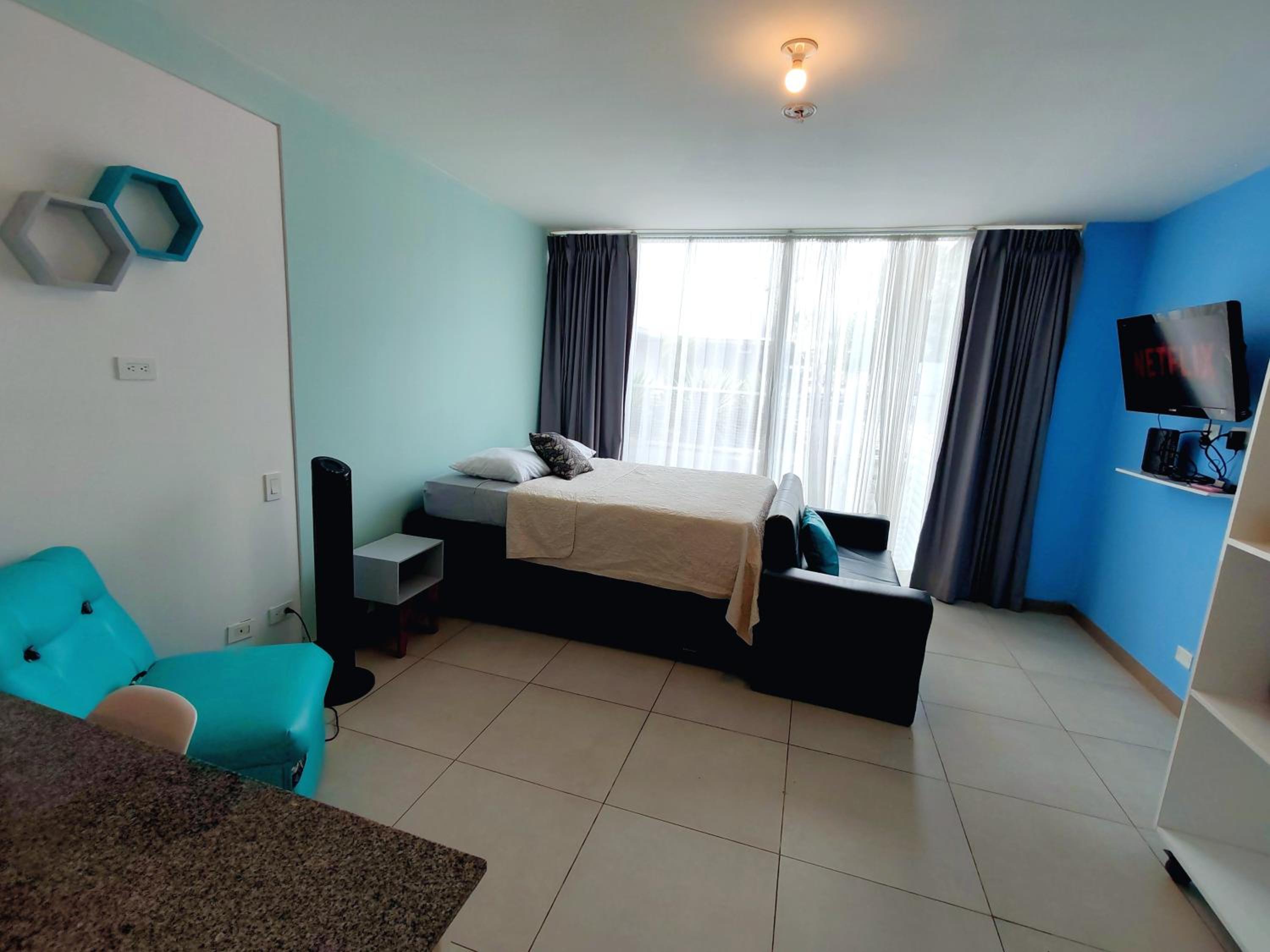 0201 iFreses Hermoso Apartamento Full Equipado SIN PARQUEO