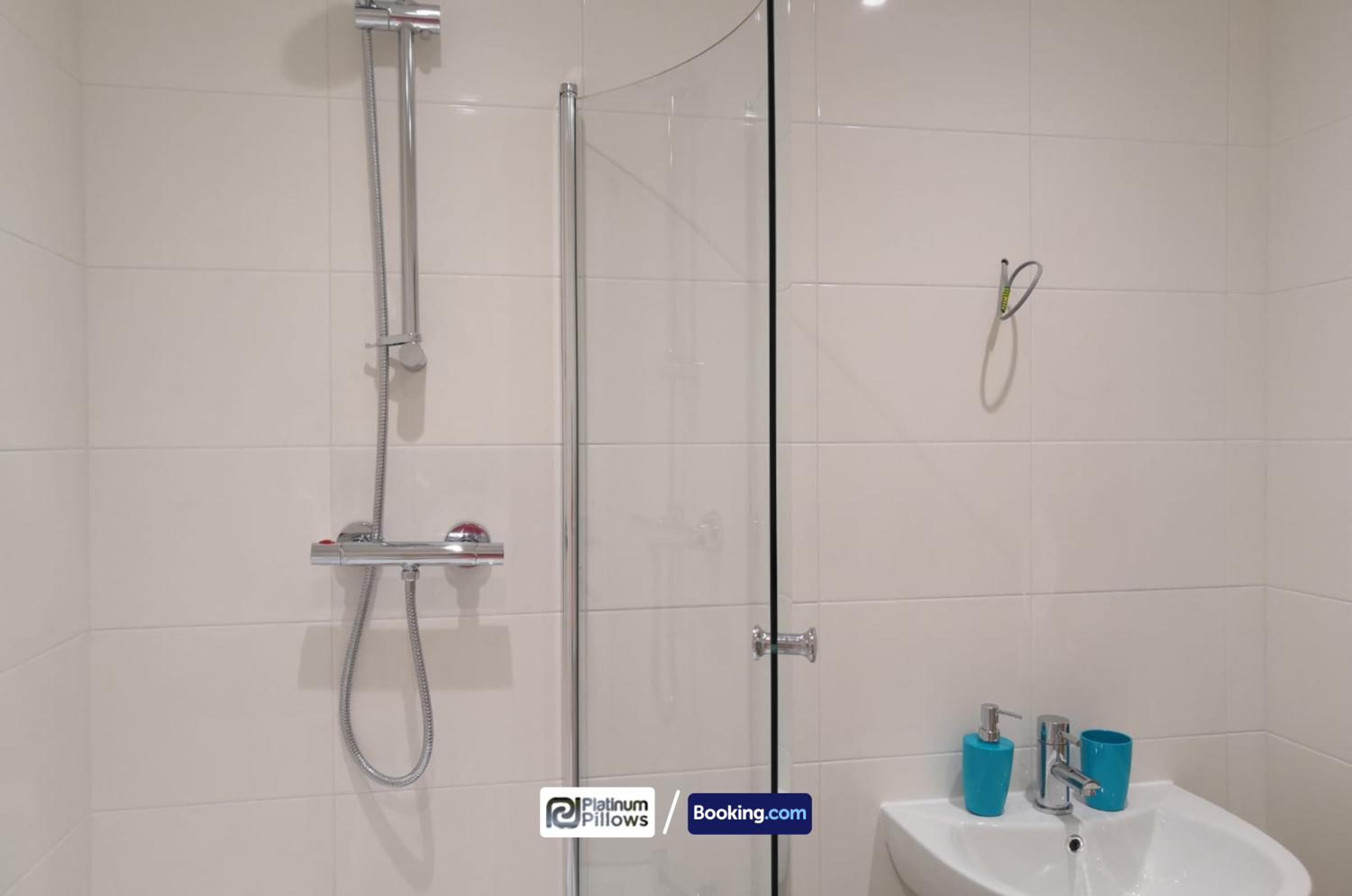 Oxford Vacations - 1 2 Bedroom Rana Court Apartment Close to Hospitals Business Science Parks By Platinum Pillows Short Lets Serviced Accommodation Oxford - Property Image 229