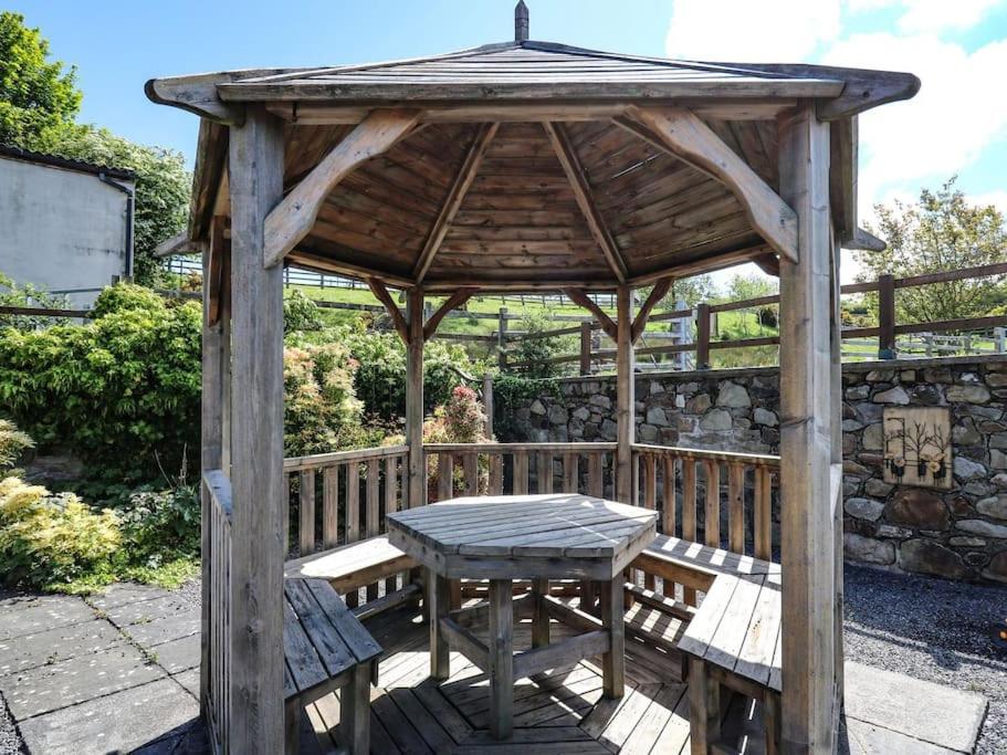 Beautiful Barn Conversion in West Wales view 5