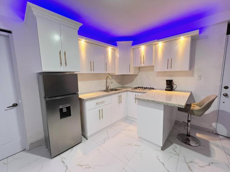 Golden Apartment No1