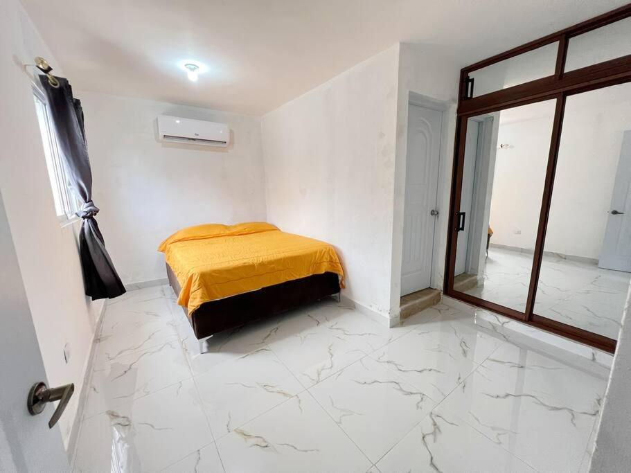 Golden Apartment No1