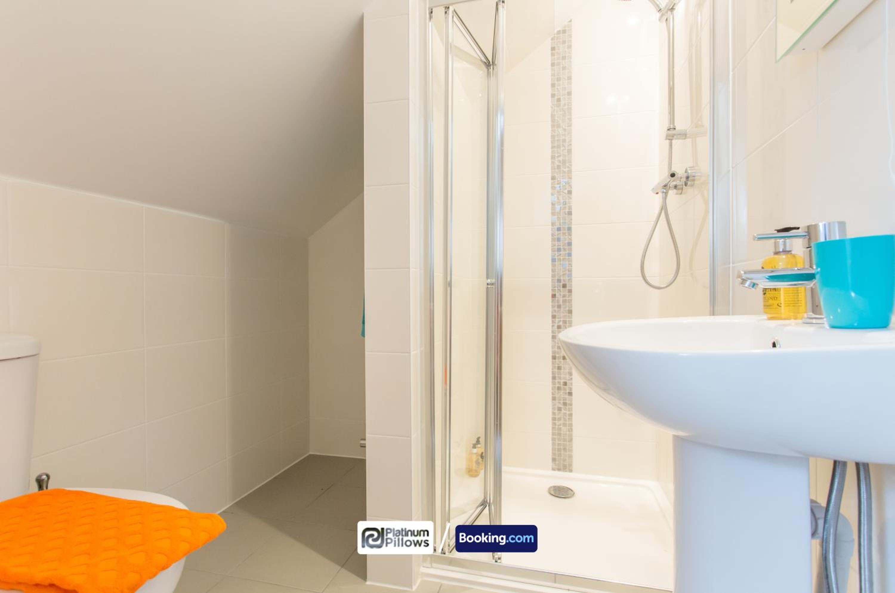 Oxford Vacations - 1 2 Bedroom Rana Court Apartment Close to Hospitals Business Science Parks By Platinum Pillows Short Lets Serviced Accommodation Oxford - Property Image 272