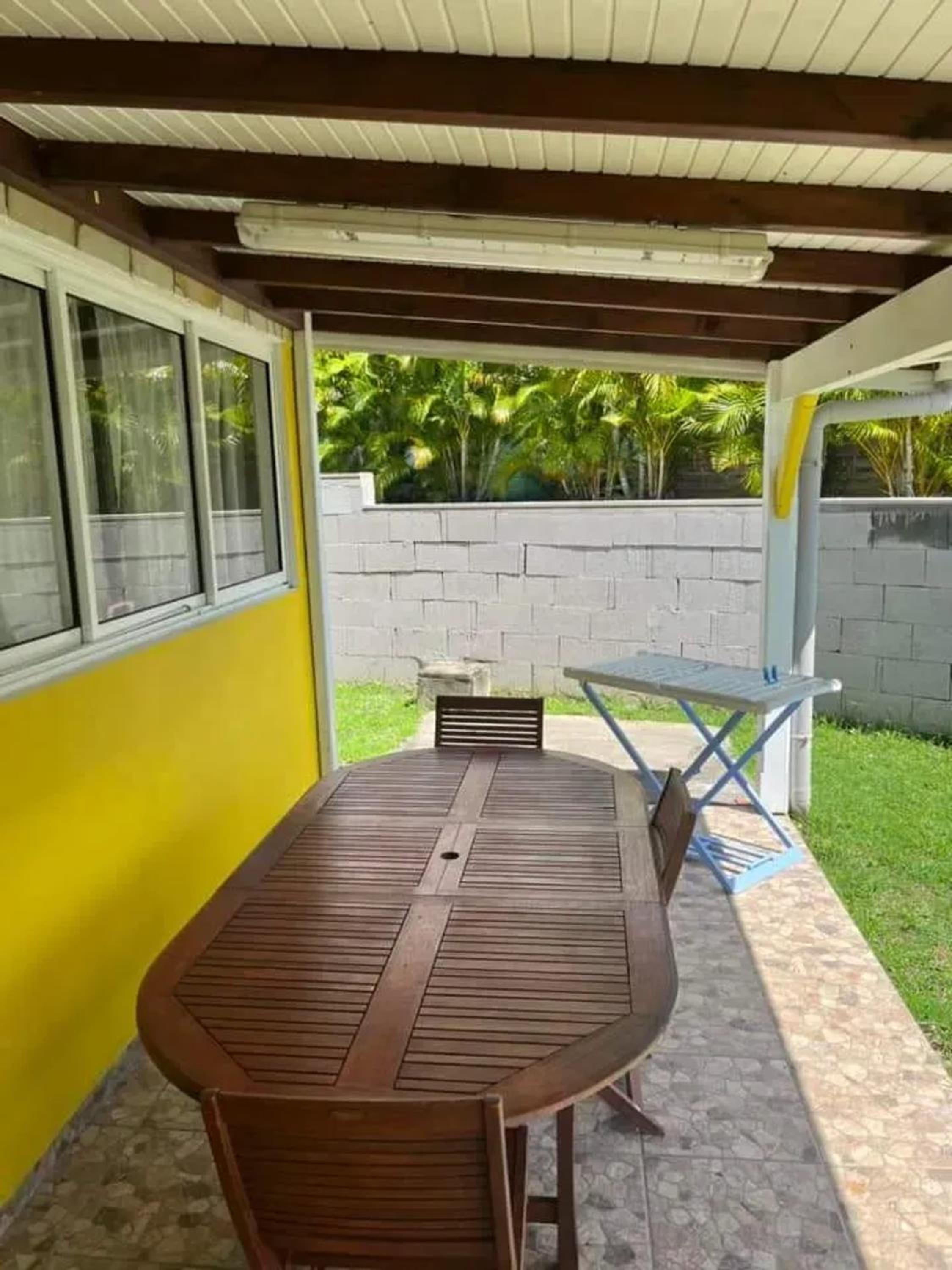 Appartement lumineux a La Trinite avec piscine view 5