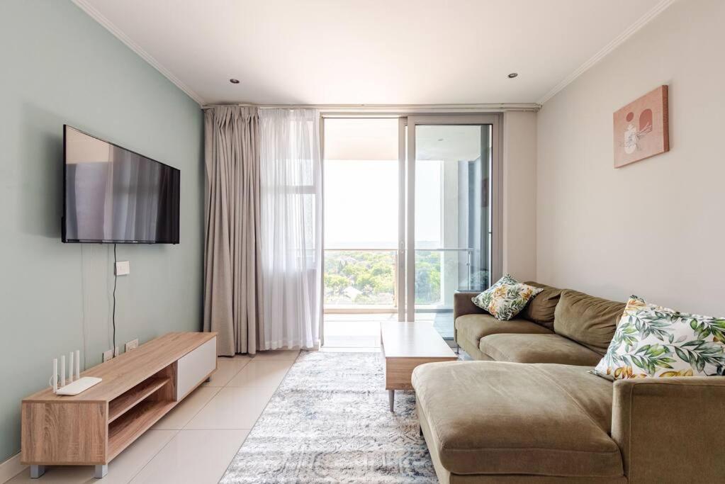KMG Apartments at The Apex