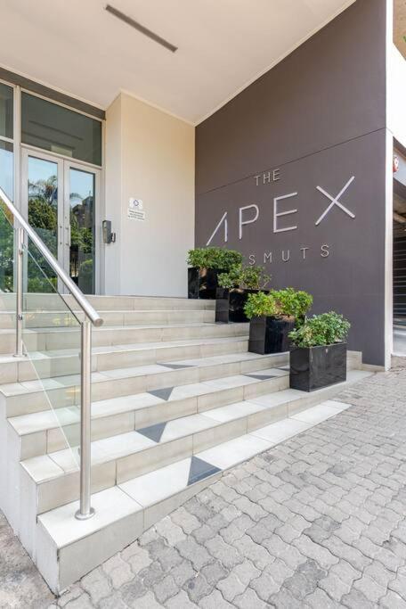 KMG Apartments at The Apex