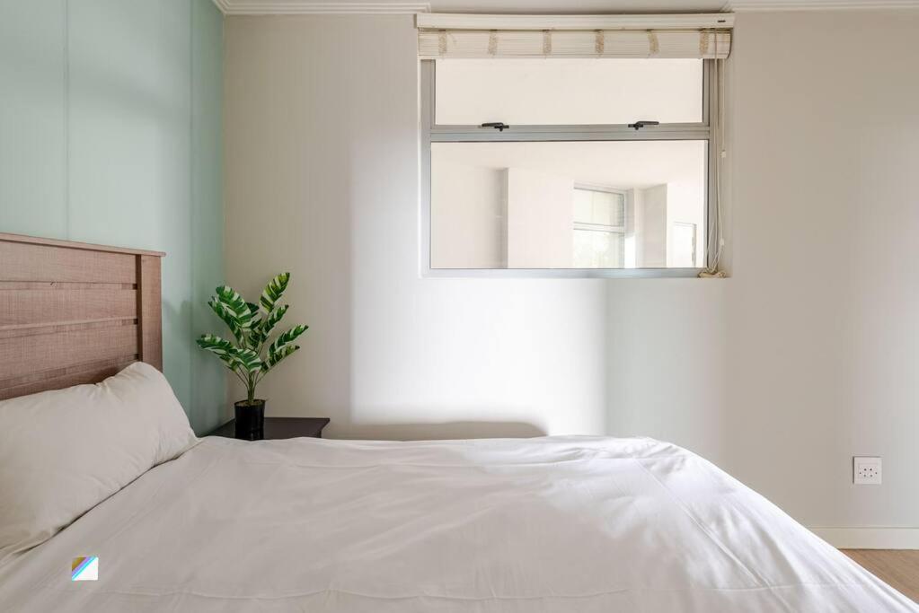 KMG Apartments at The Apex