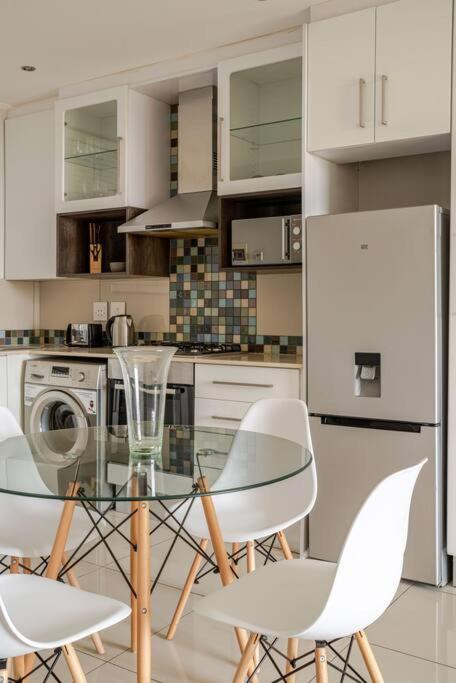 KMG Apartments at The Apex