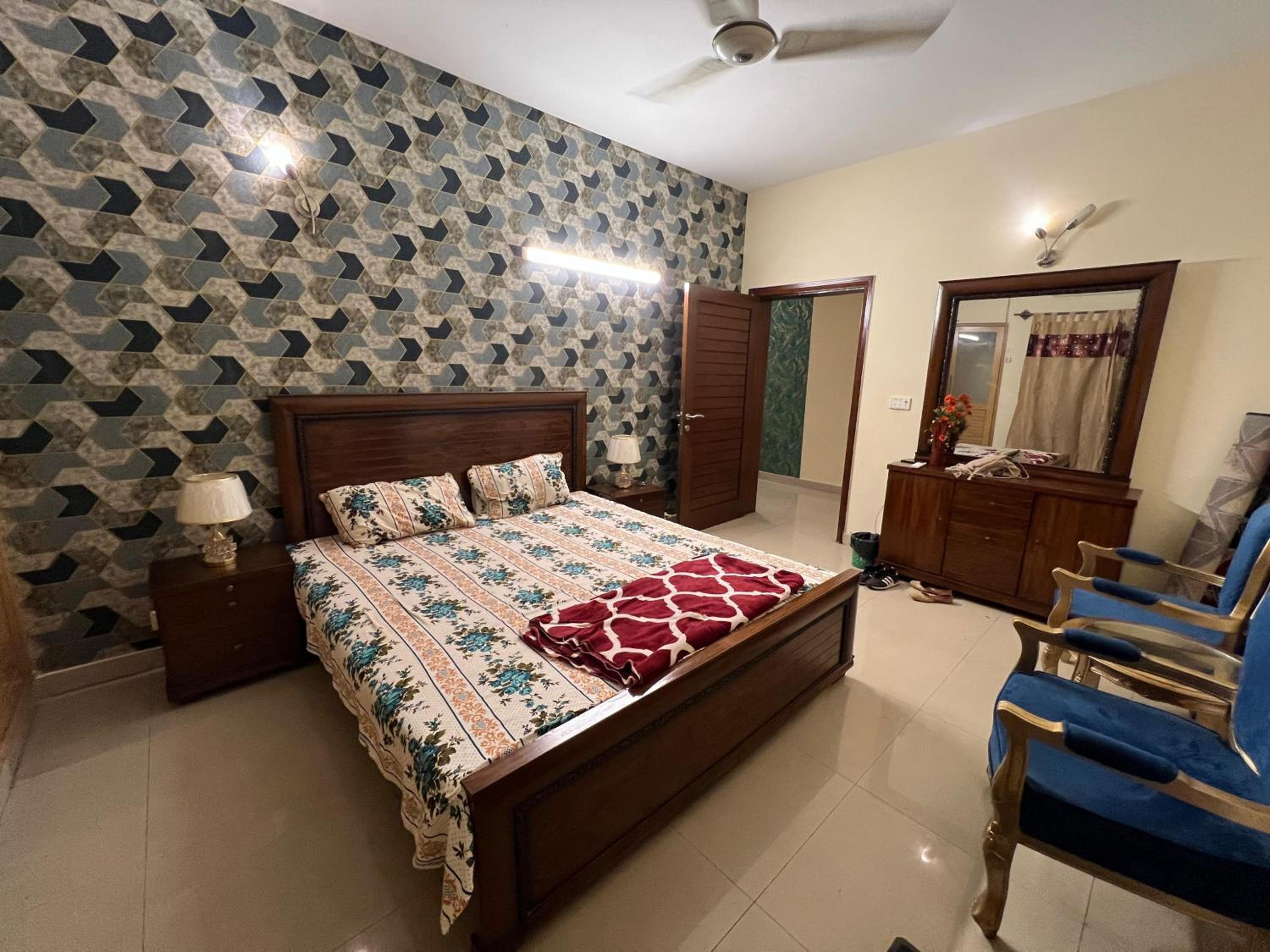 Family Apartment 2 bedrooms SAVOY Islamabad view 2