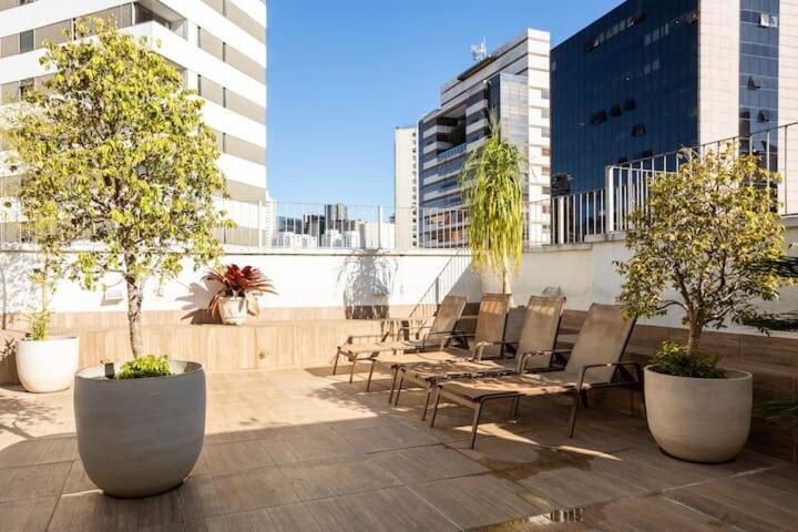 FLAT Completo perto Av Paulista, 1 Vaga