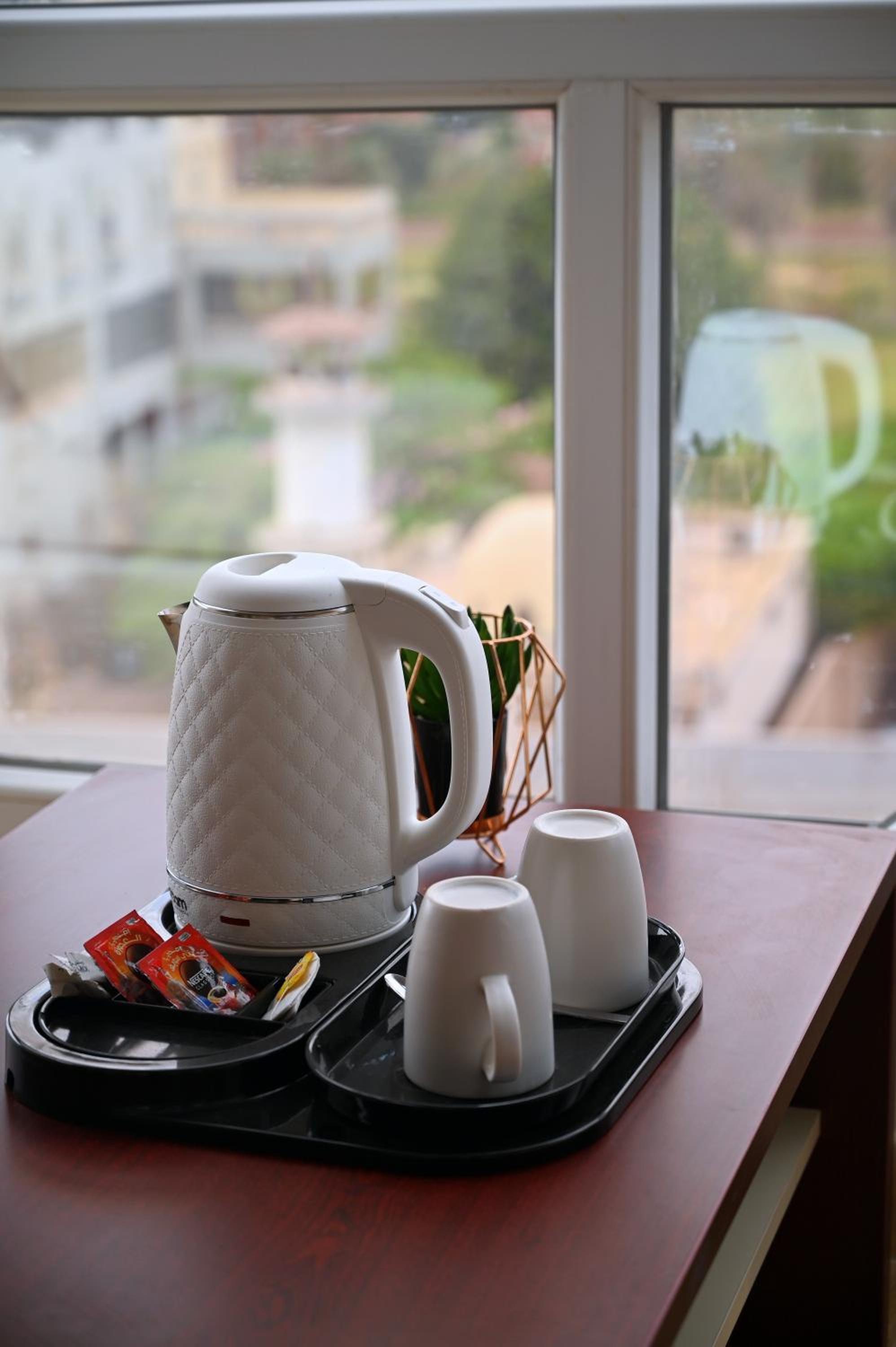 Pyramids Wonders Hotel