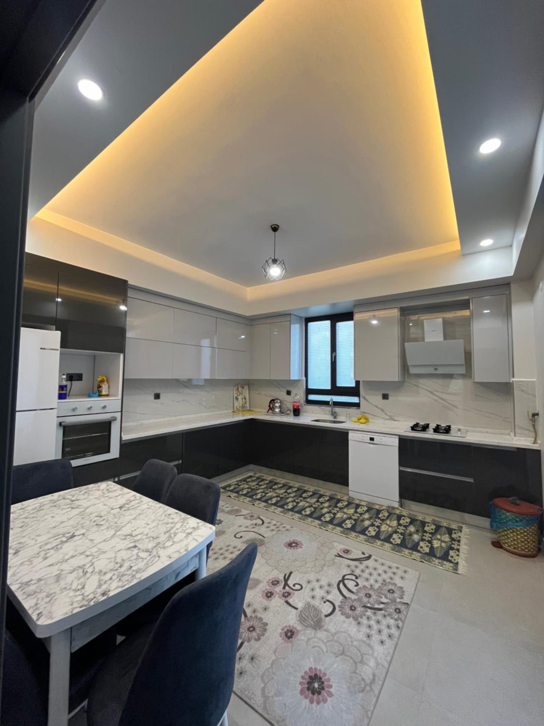 Havuzlu Villa-Kartepe