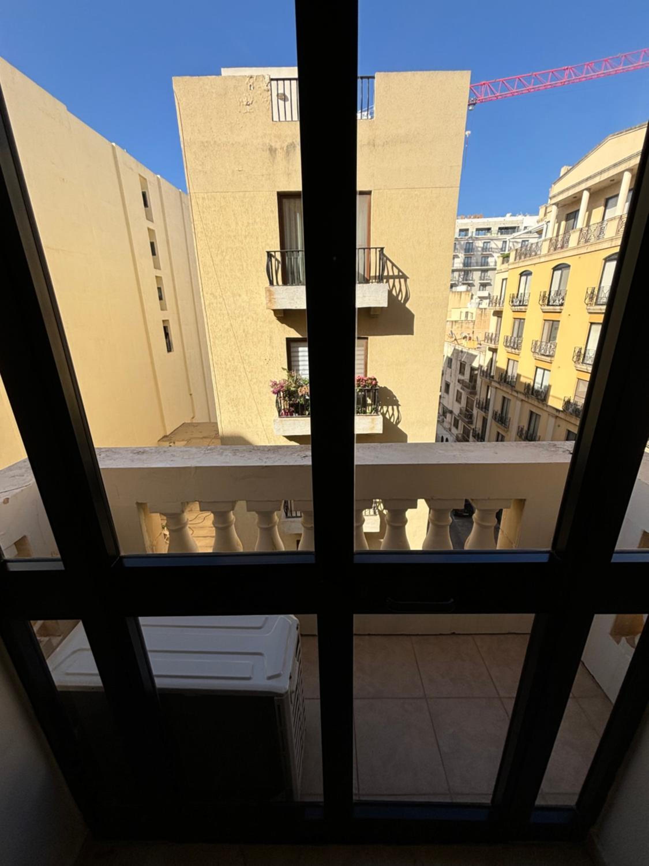 Private room with living room and balcony view 4