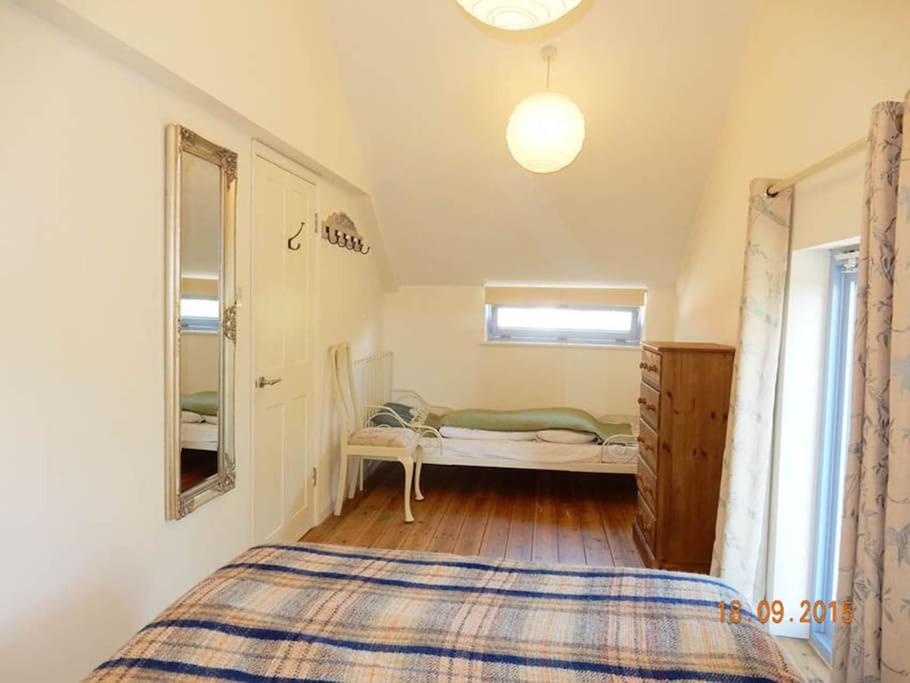 Golden Square Holiday Cottage