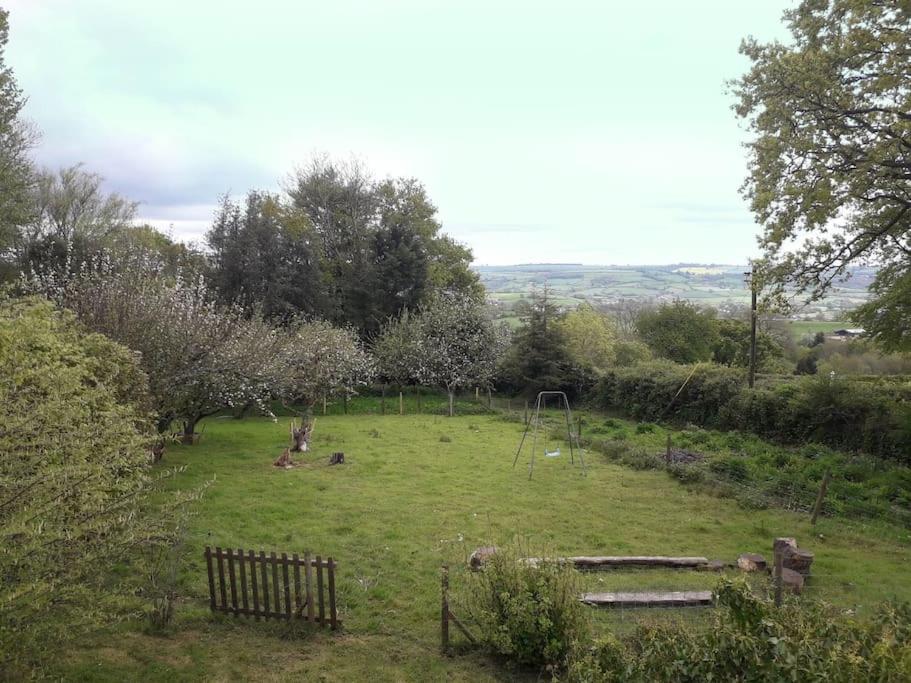 Golden Square Holiday Cottage