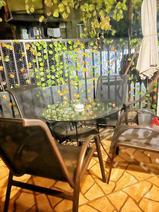 Perfect Location 2 floor private home