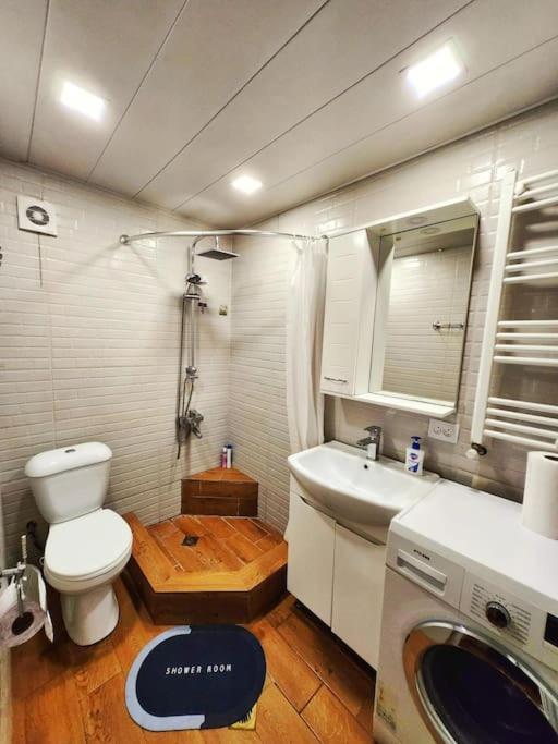 Perfect Location 2 floor private home