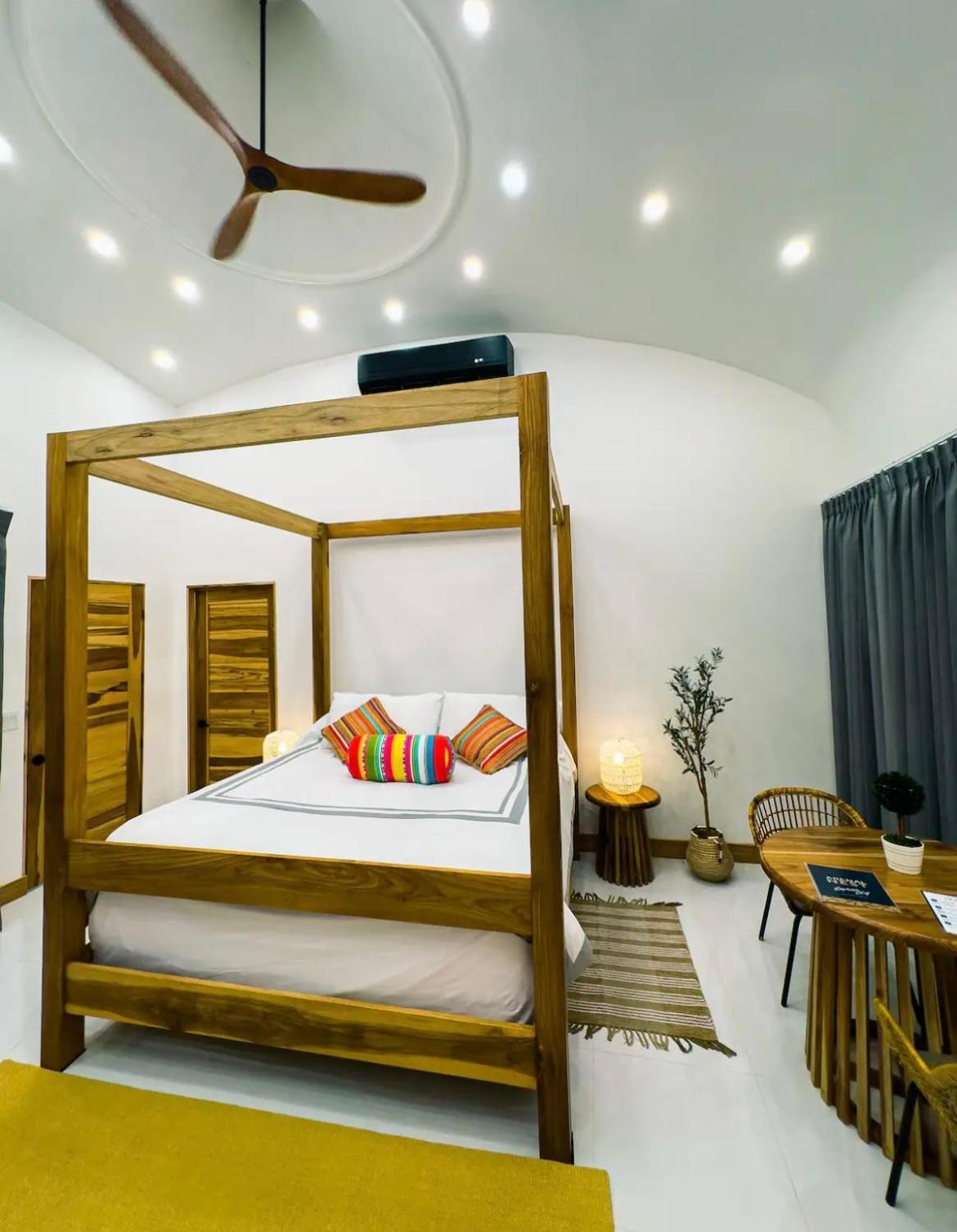 Arenal Nest