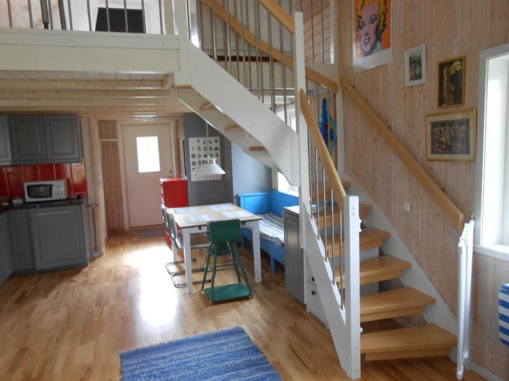 Awesome Home In Drottningskär With 0 Bedrooms
