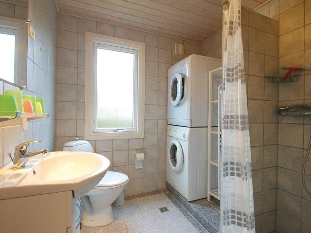 Beautiful Home In Hejls W- view 5