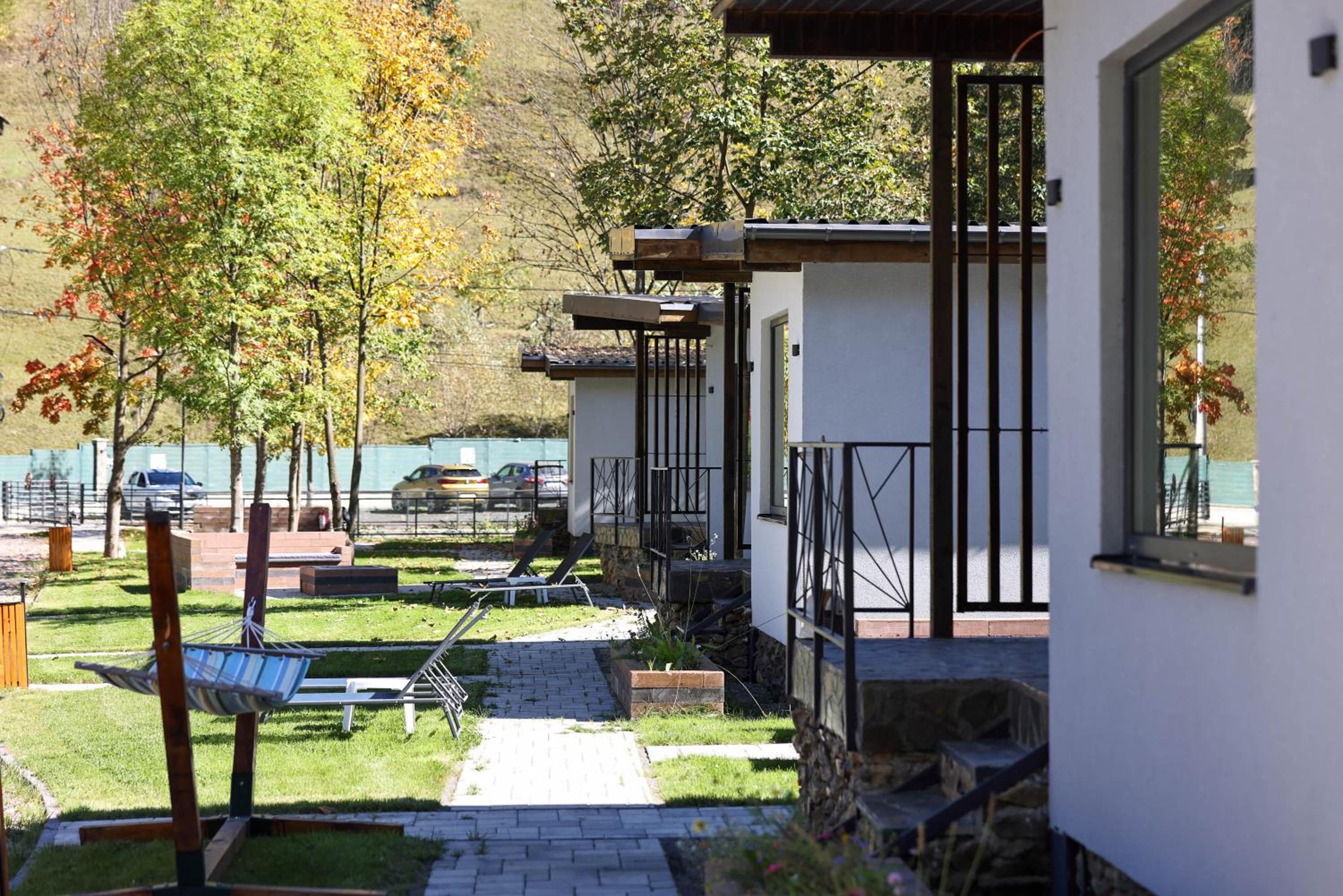 Identic Resort view 5