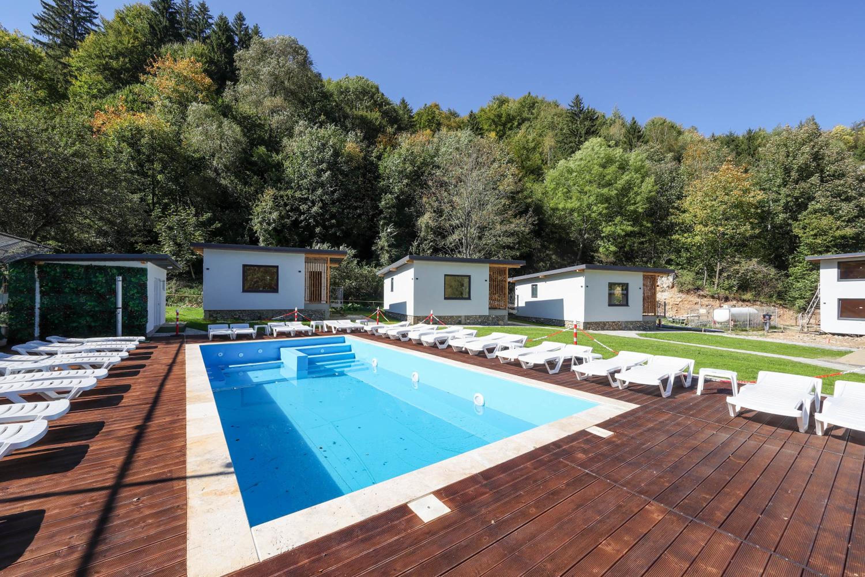 Identic Resort view 3