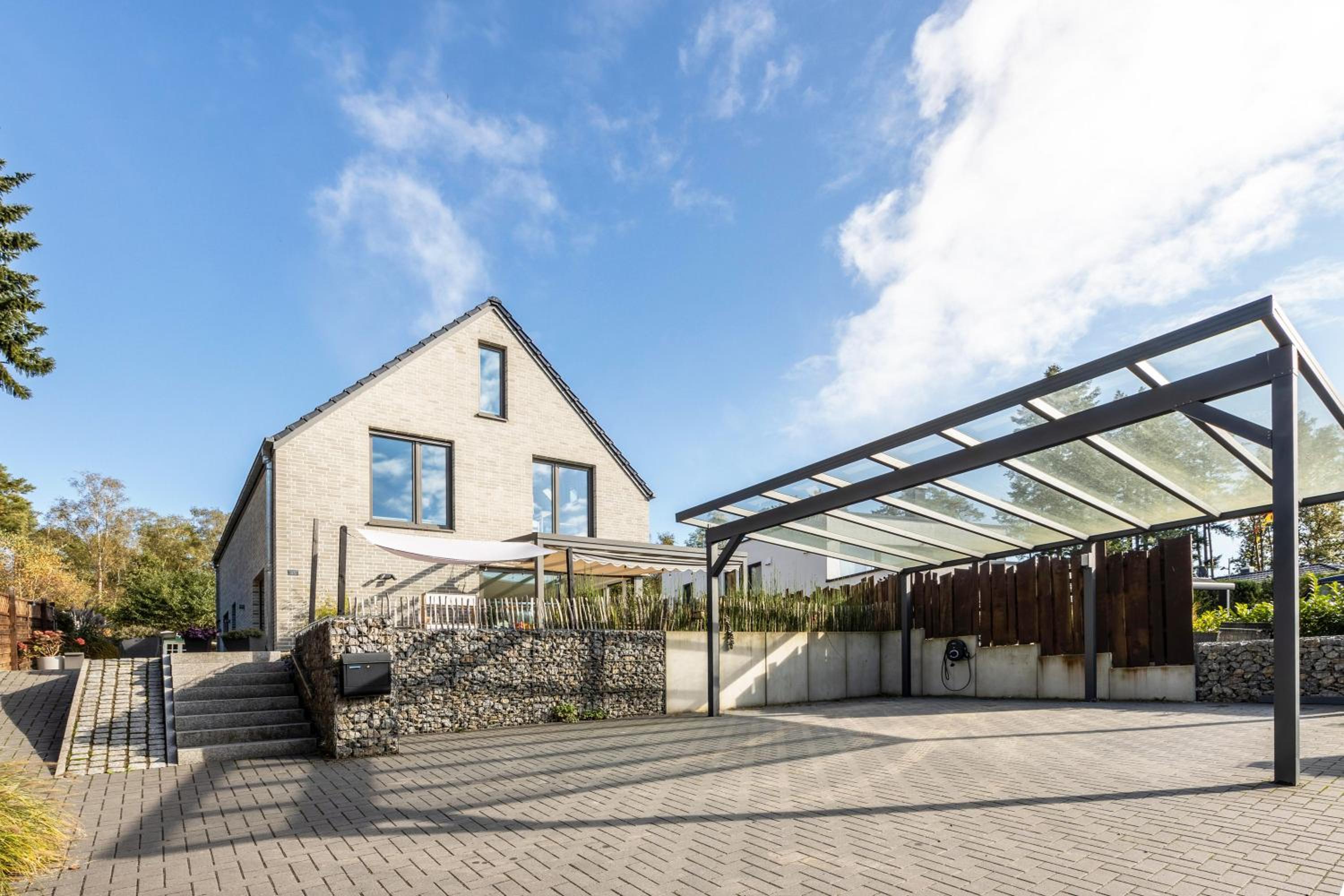 Architektenhaus mit Pool am Wald - Property Image 29
