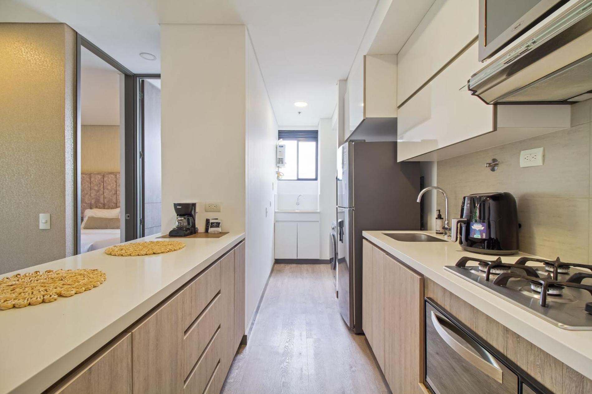 2 Bdr Suite W2 AC Poblado, Medellin