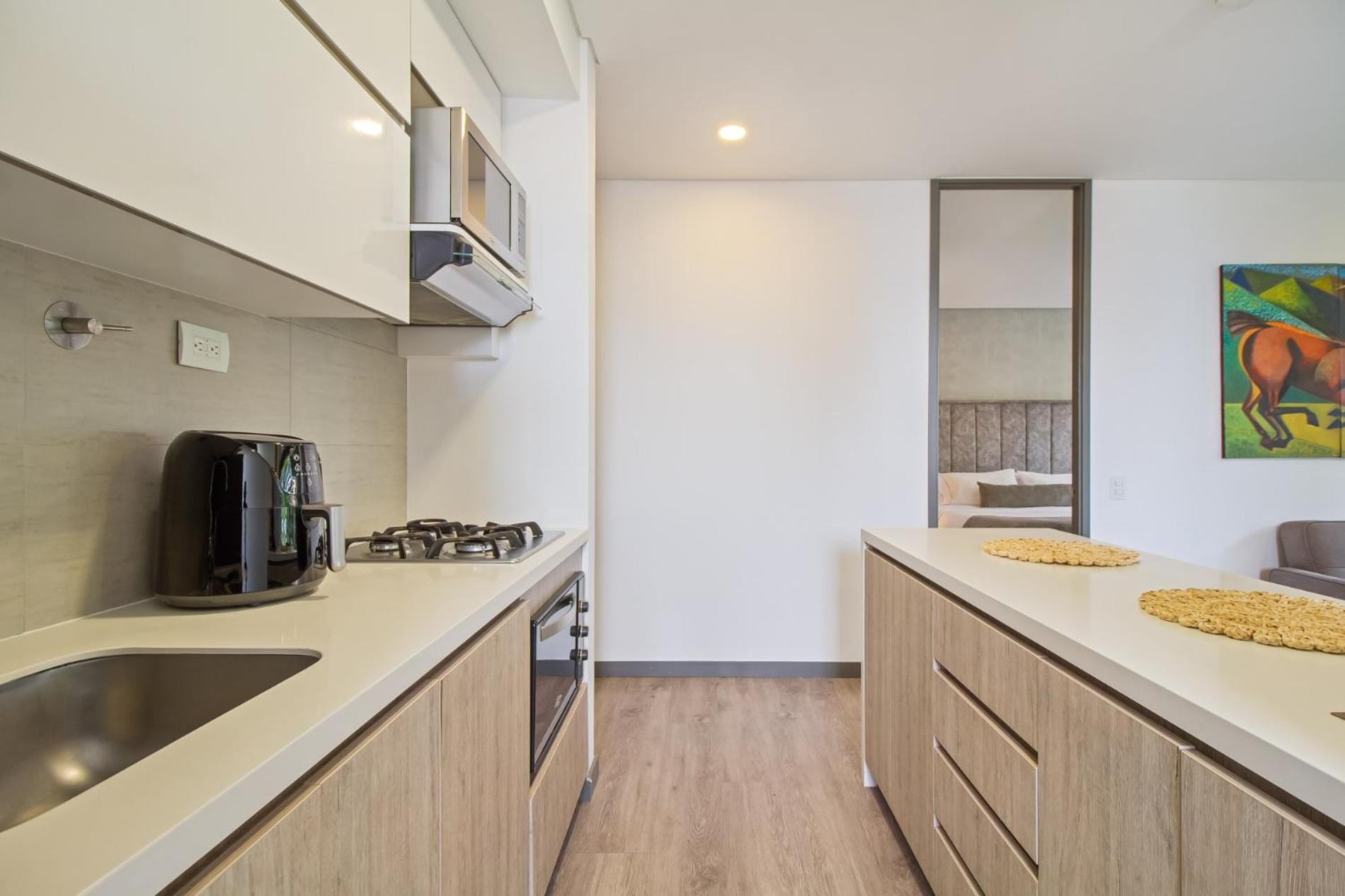 2 Bdr Suite W2 AC Poblado, Medellin