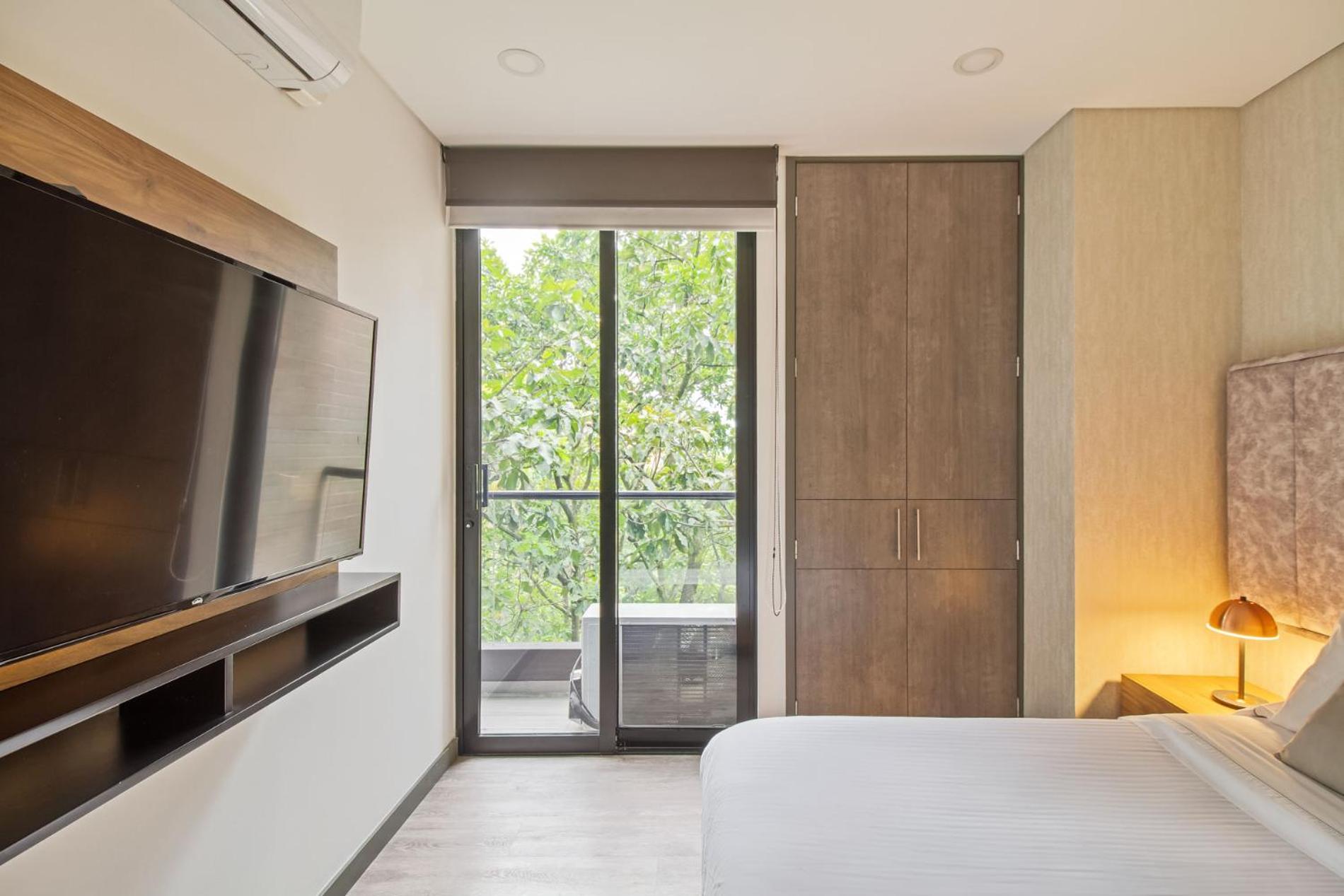 2 Bdr Suite W2 AC Poblado, Medellin