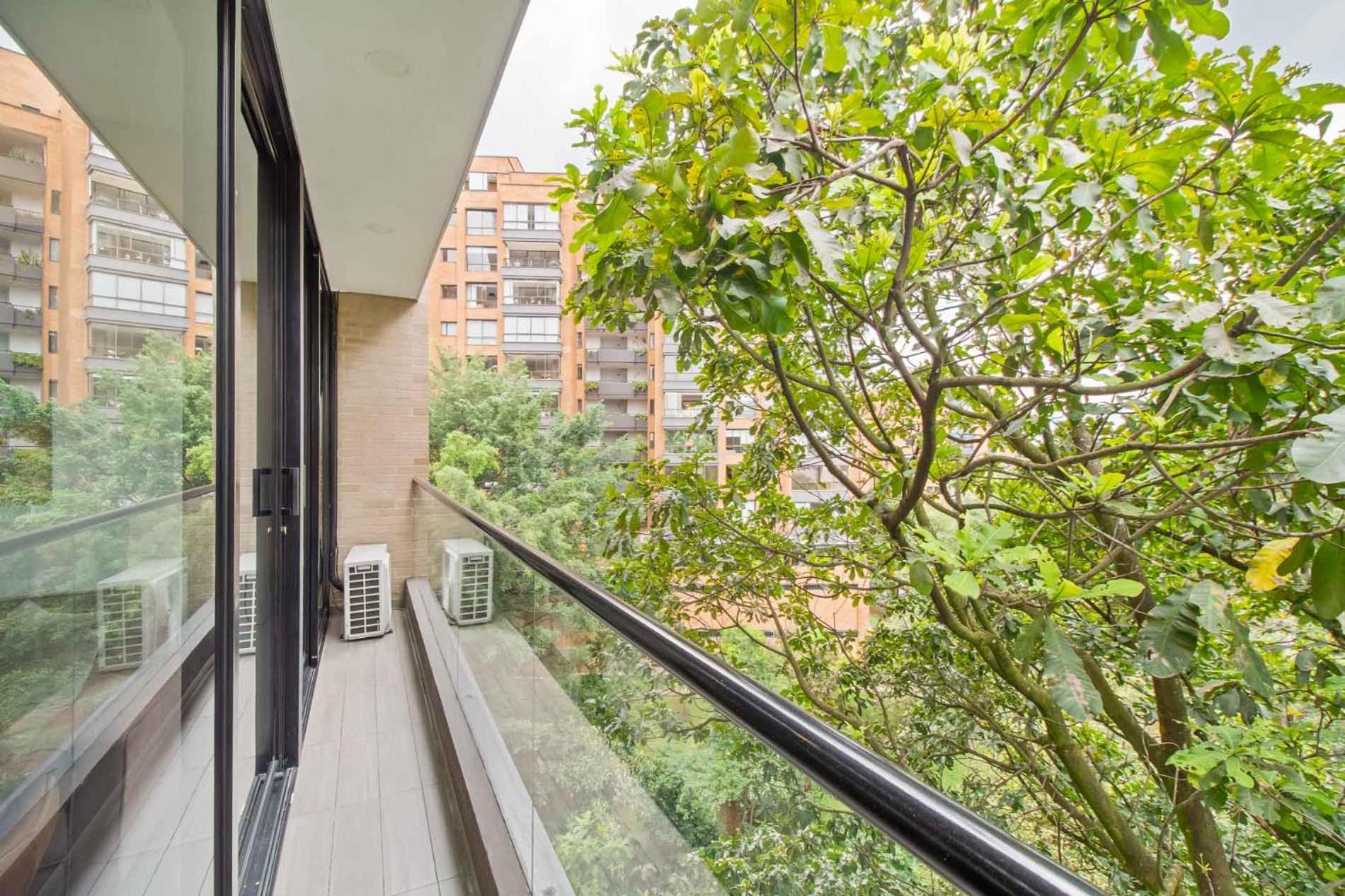 2 Bdr Suite W2 AC Poblado, Medellin